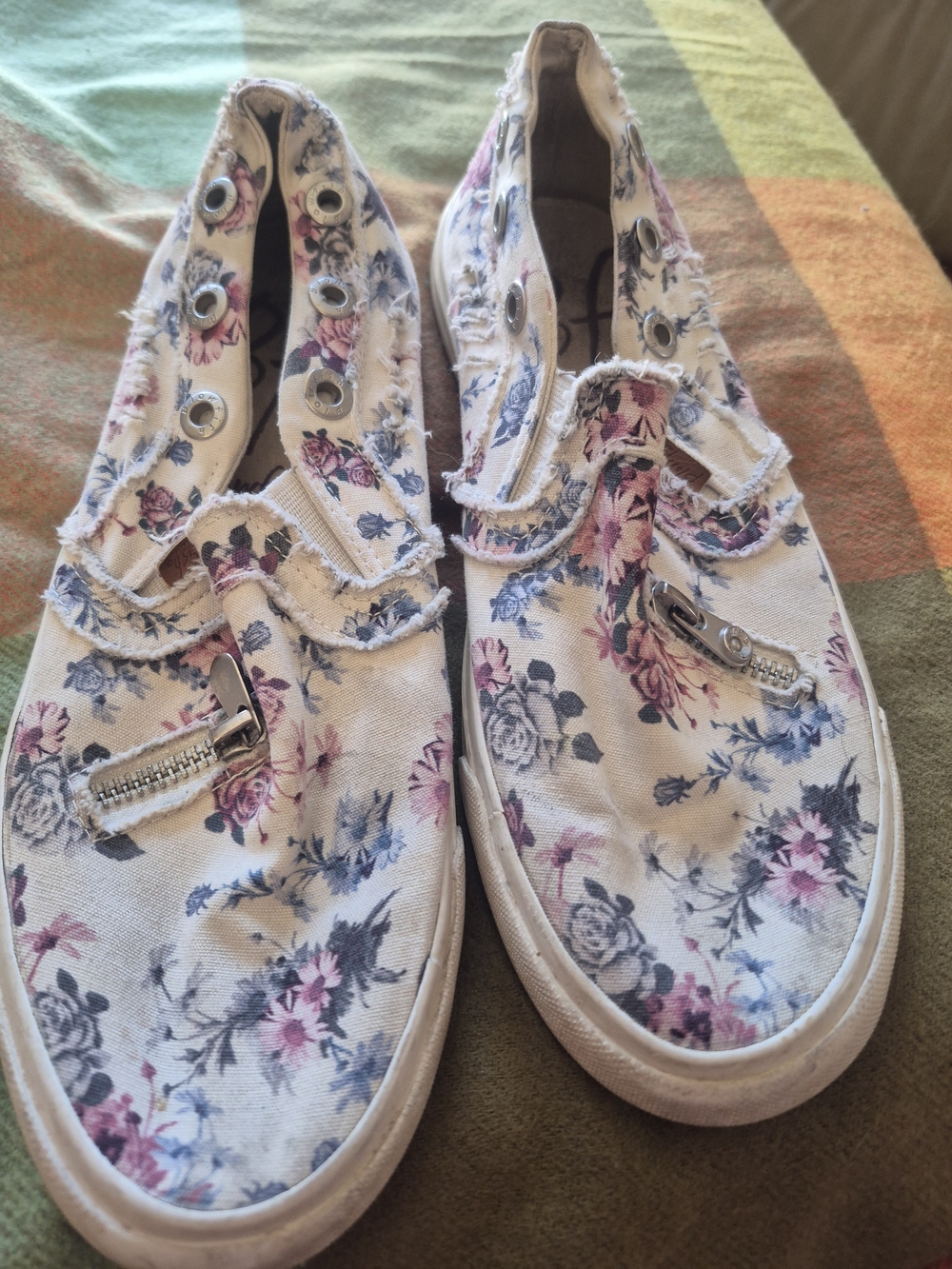 Women's Floral Canvas Slip-On Flats - Pink & Blue Floral